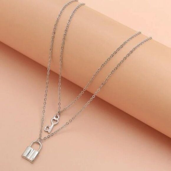 WHITE GOLD PLATED HEART KEY LOCK UNISEX PENDANT NECKLACE WITH INSPIRATIONAL CARD - Picture 3 of 9